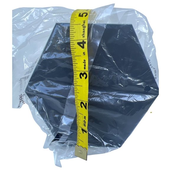 🌸4/$20🌸 NEW Christmas Themed Candle Holder - Picture 3 of 9